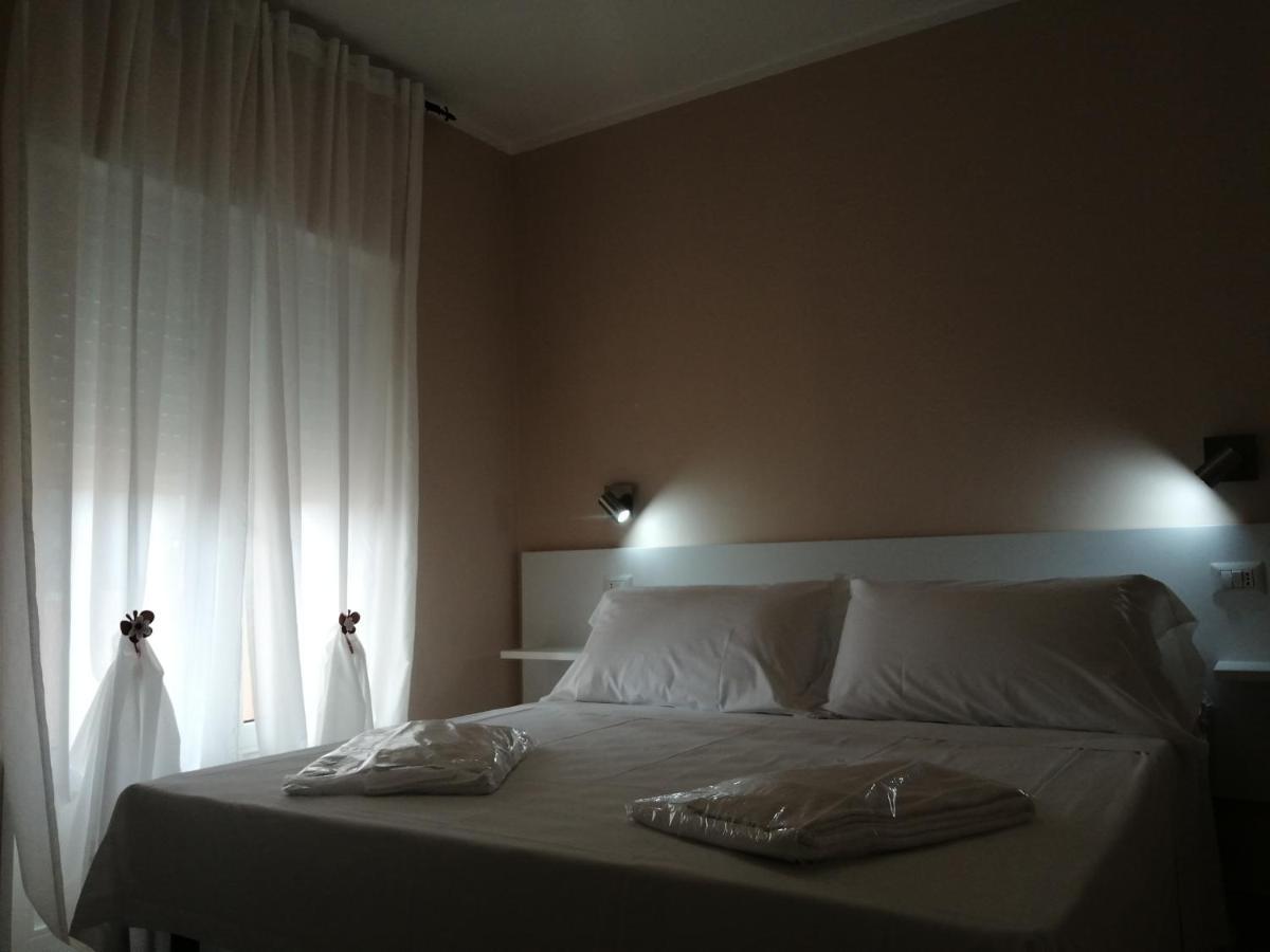 Villa Laura Residence Hotel Apartments & Studios Ascea Exterior foto